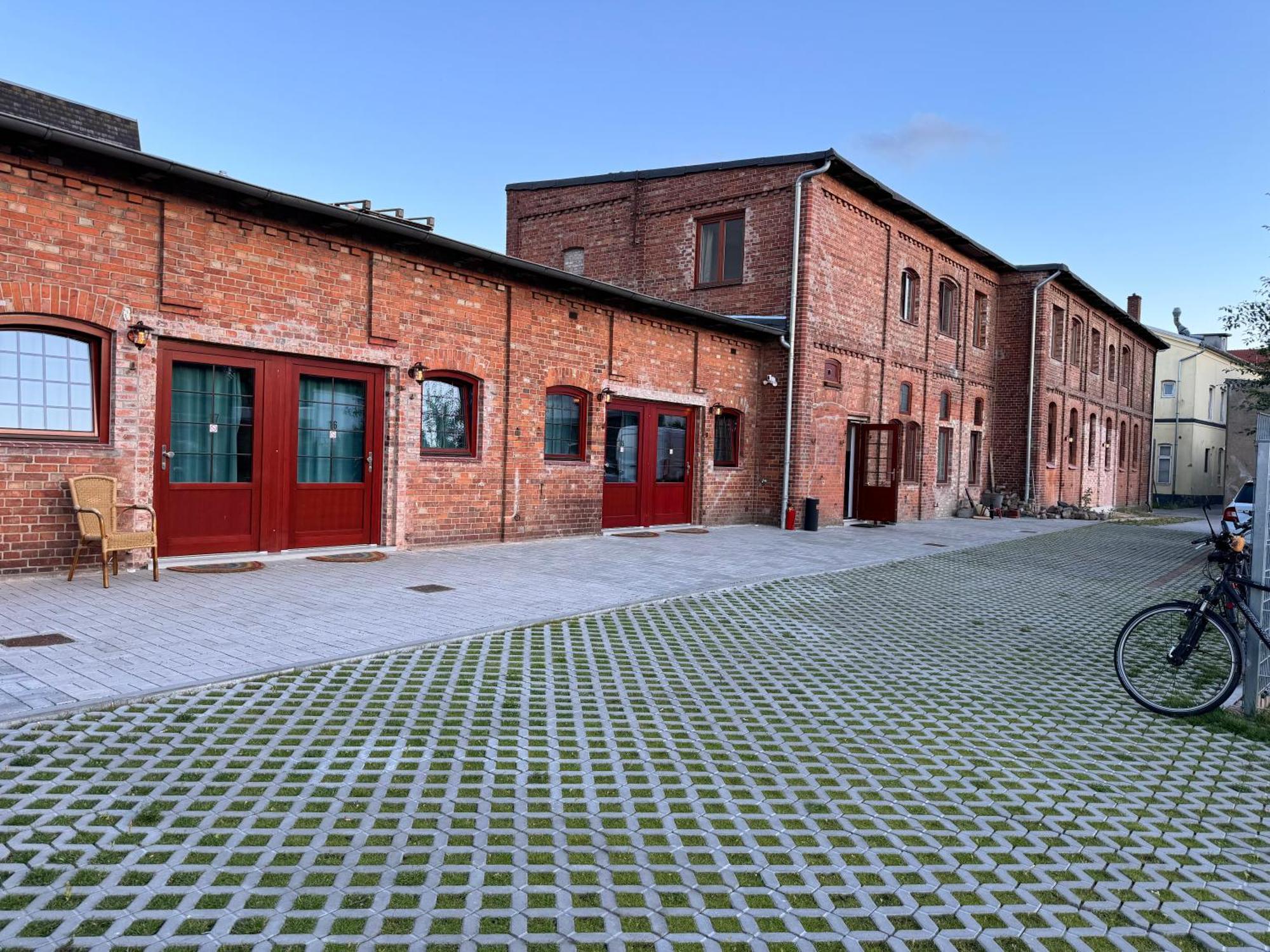 Pension Amedy Lubeck Bagian luar foto